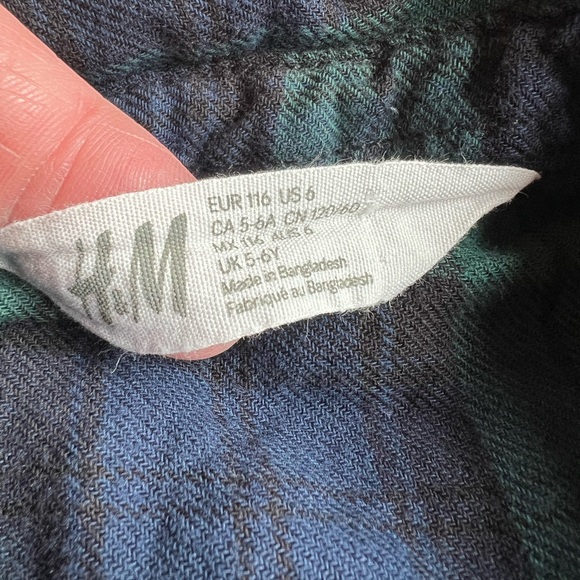 H&M Boys Kids Button Up Shirt Blue Green Flannel 6 Medium - Picture 2 of 6